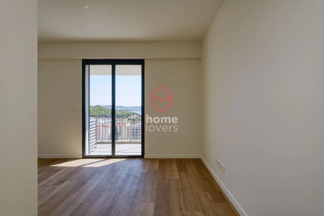 Apartamento T4 para Venda em Algés, Linda-A-Velha e Cruz Quebrada-Dafundo Foto 14