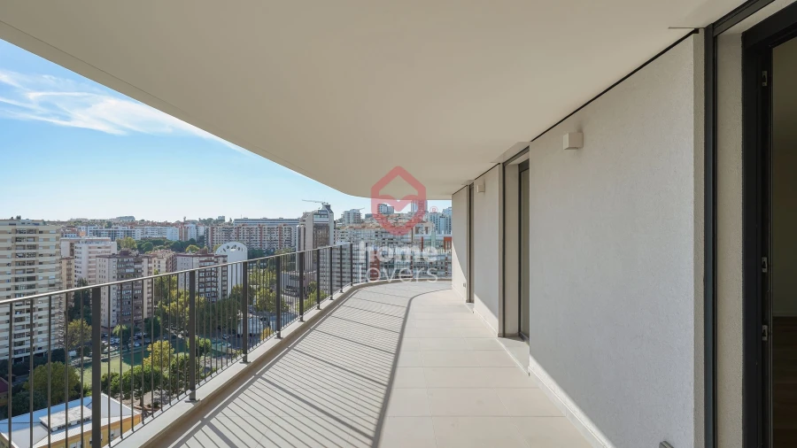 Apartamento T4 para Venda em Algés, Linda-A-Velha e Cruz Quebrada-Dafundo