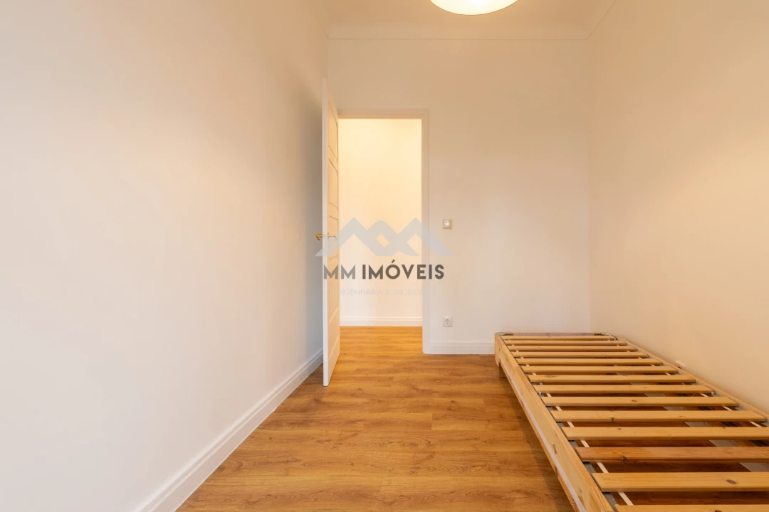Apartamento T4 para Arrendamento em Aldoar, Foz do Douro e Nevogilde Foto 17