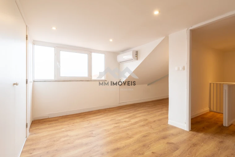 Apartamento T4 para Arrendamento em Aldoar, Foz do Douro e Nevogilde Foto 32