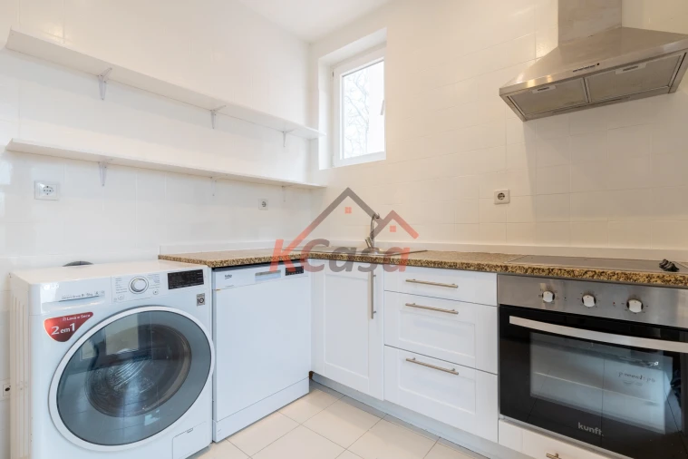 Apartamento T4 para Arrendamento em Aldoar, Foz do Douro e Nevogilde Foto 12