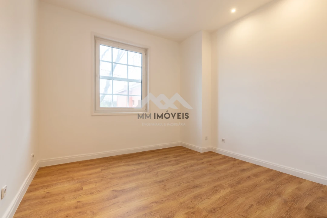 Apartamento T4 para Arrendamento em Aldoar, Foz do Douro e Nevogilde Foto 18