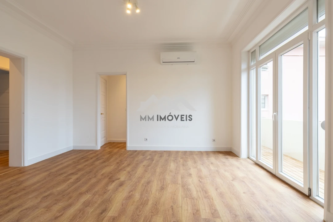 Apartamento T4 para Arrendamento em Aldoar, Foz do Douro e Nevogilde Foto 2