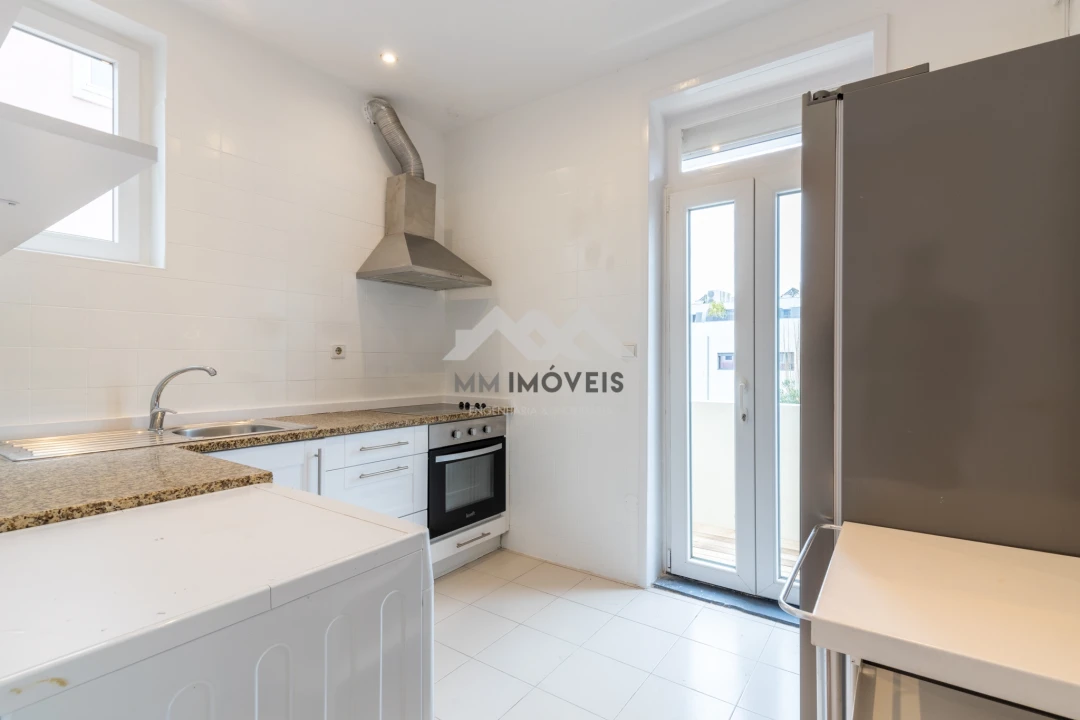 Apartamento T4 para Arrendamento em Aldoar, Foz do Douro e Nevogilde Foto 13