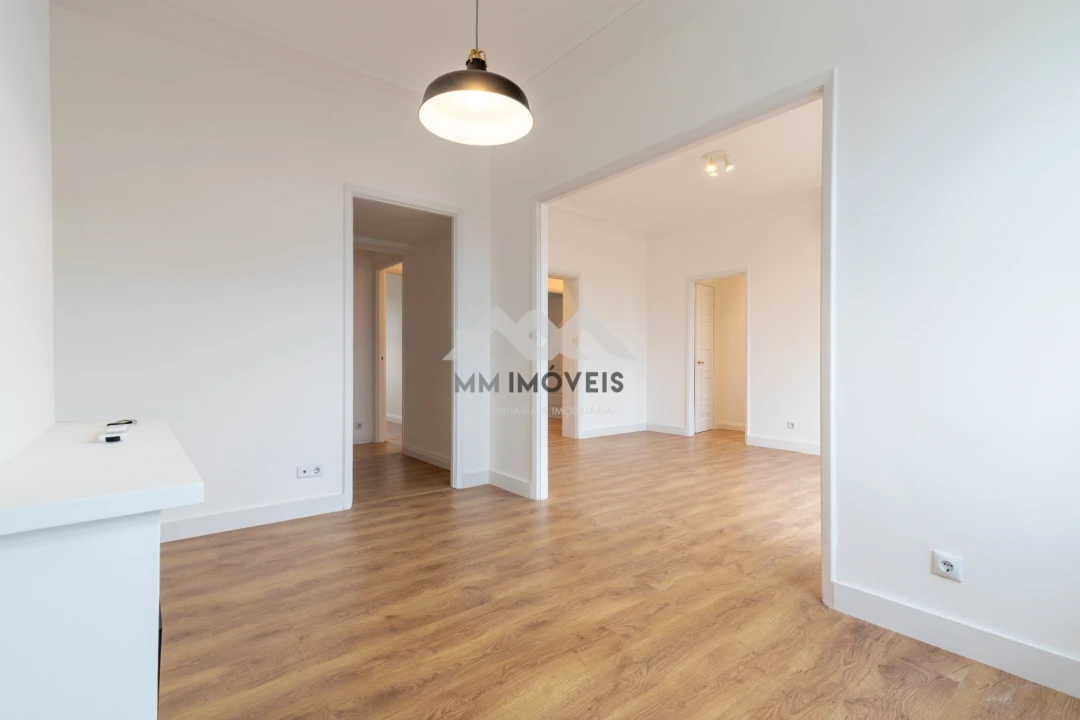 Apartamento T4 para Arrendamento em Aldoar, Foz do Douro e Nevogilde Foto 10