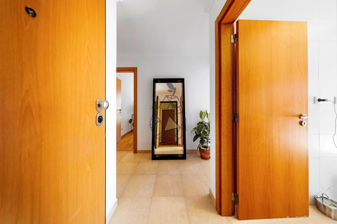 Apartamento T2 para Venda em Portimão Foto 30