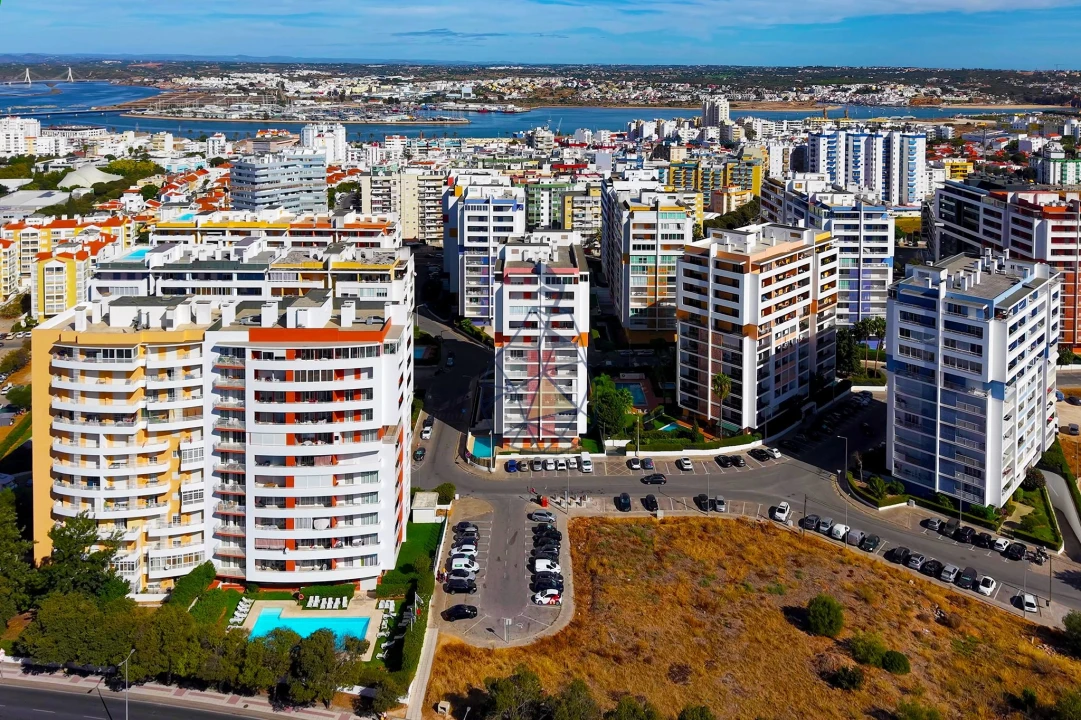 Apartamento T2 para Venda em Portimão Foto 43