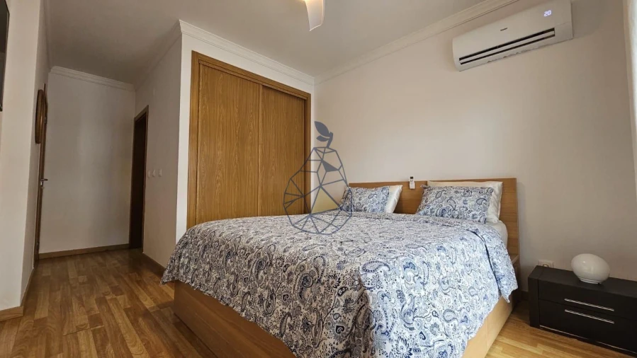 Apartamento T2 para Venda em Portimão Foto 7