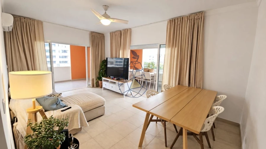 Apartamento T2 para Venda em Portimão Foto 2