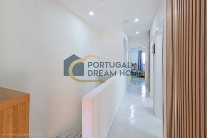 Moradia T2 para Venda em Albufeira e Olhos de Água