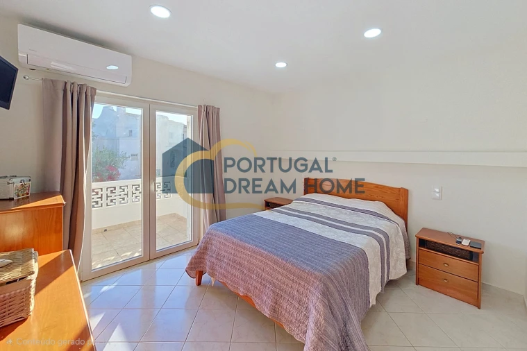 Moradia T2 para Venda em Albufeira e Olhos de Água Foto 10