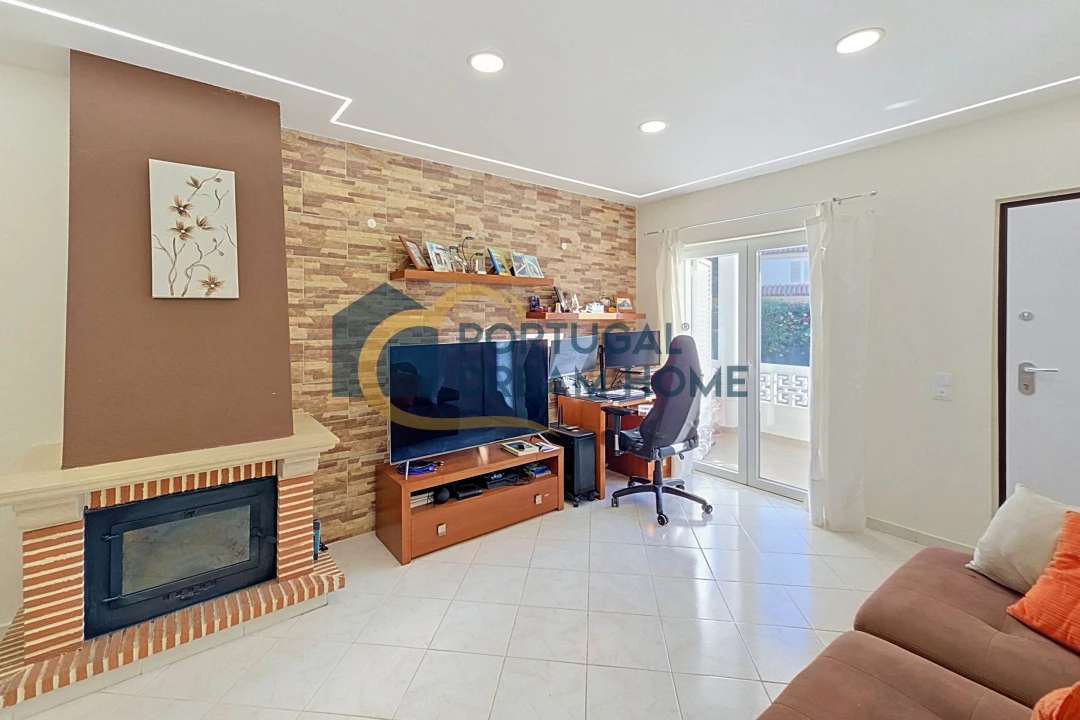 Moradia T2 para Venda em Albufeira e Olhos de Água Foto 6