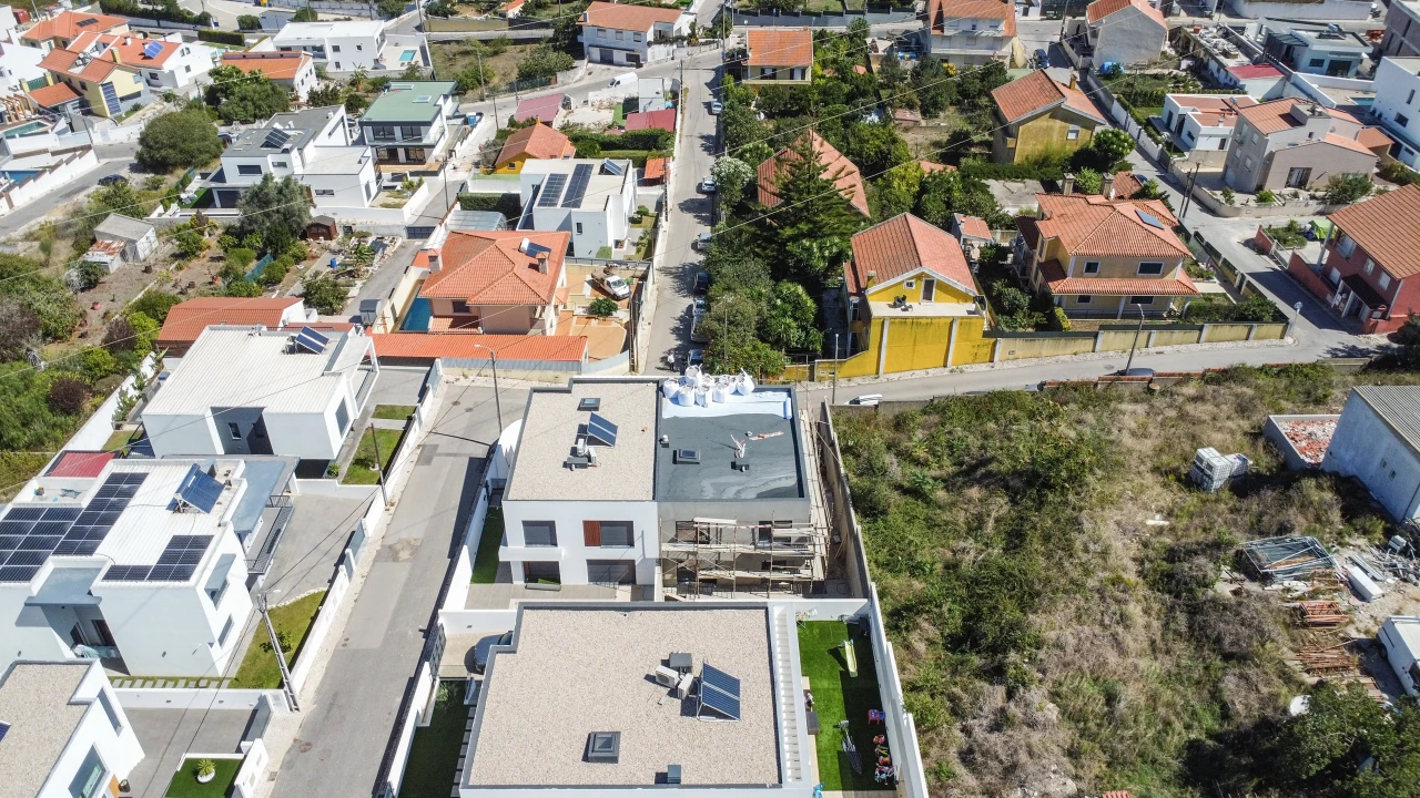 Moradia T4 para Venda em Agualva e Mira-Sintra Foto 44