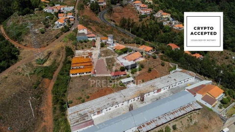 Terreno para Venda em Camacha