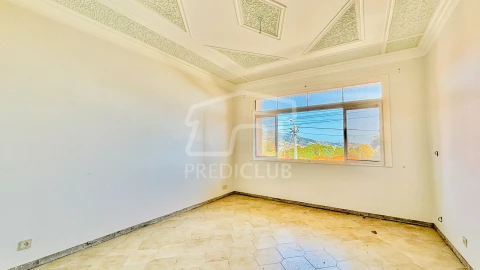 Moradia T4 para Venda em Santo Antonio