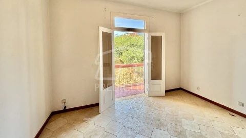 Moradia T4 para Venda em Santo Antonio