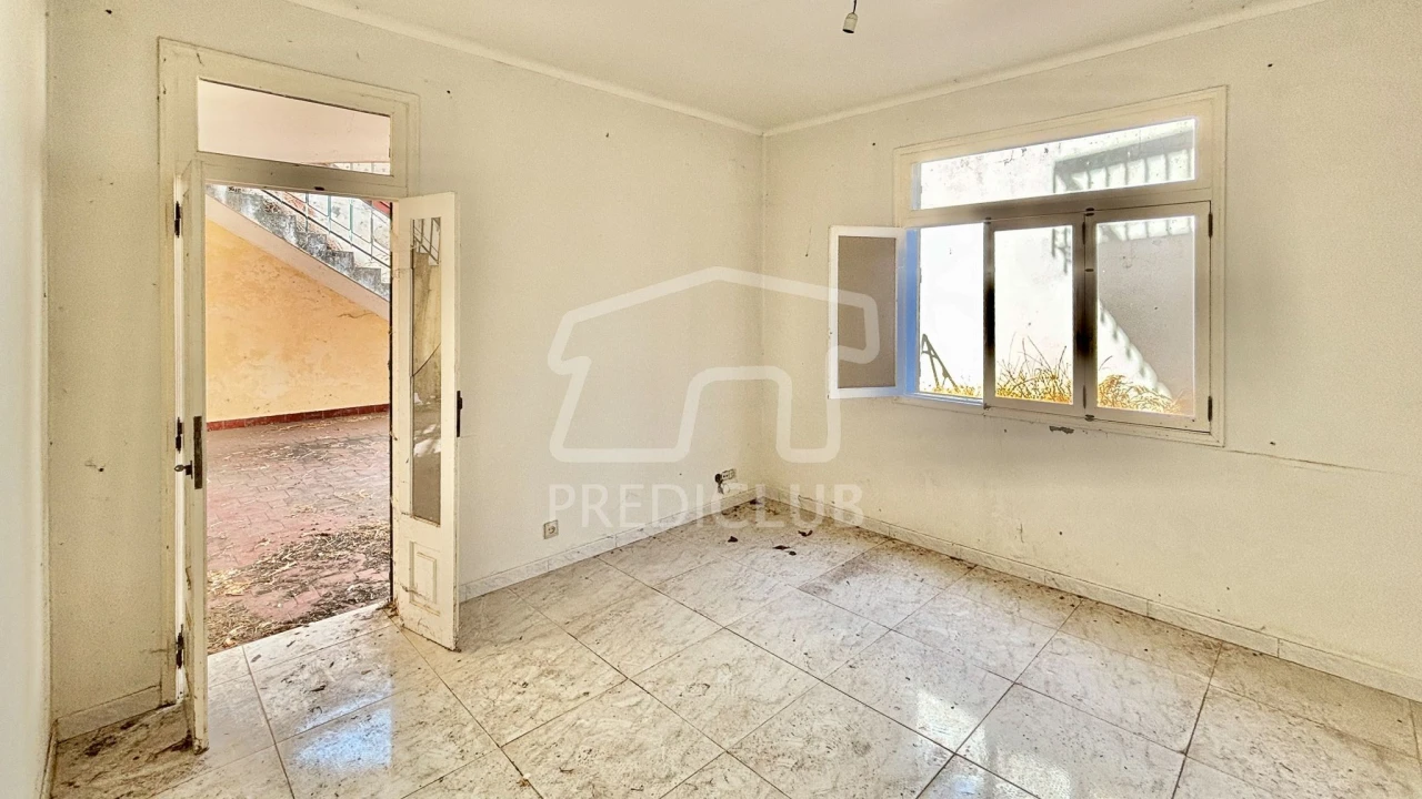 Moradia T4 para Venda em Santo Antonio Foto 30