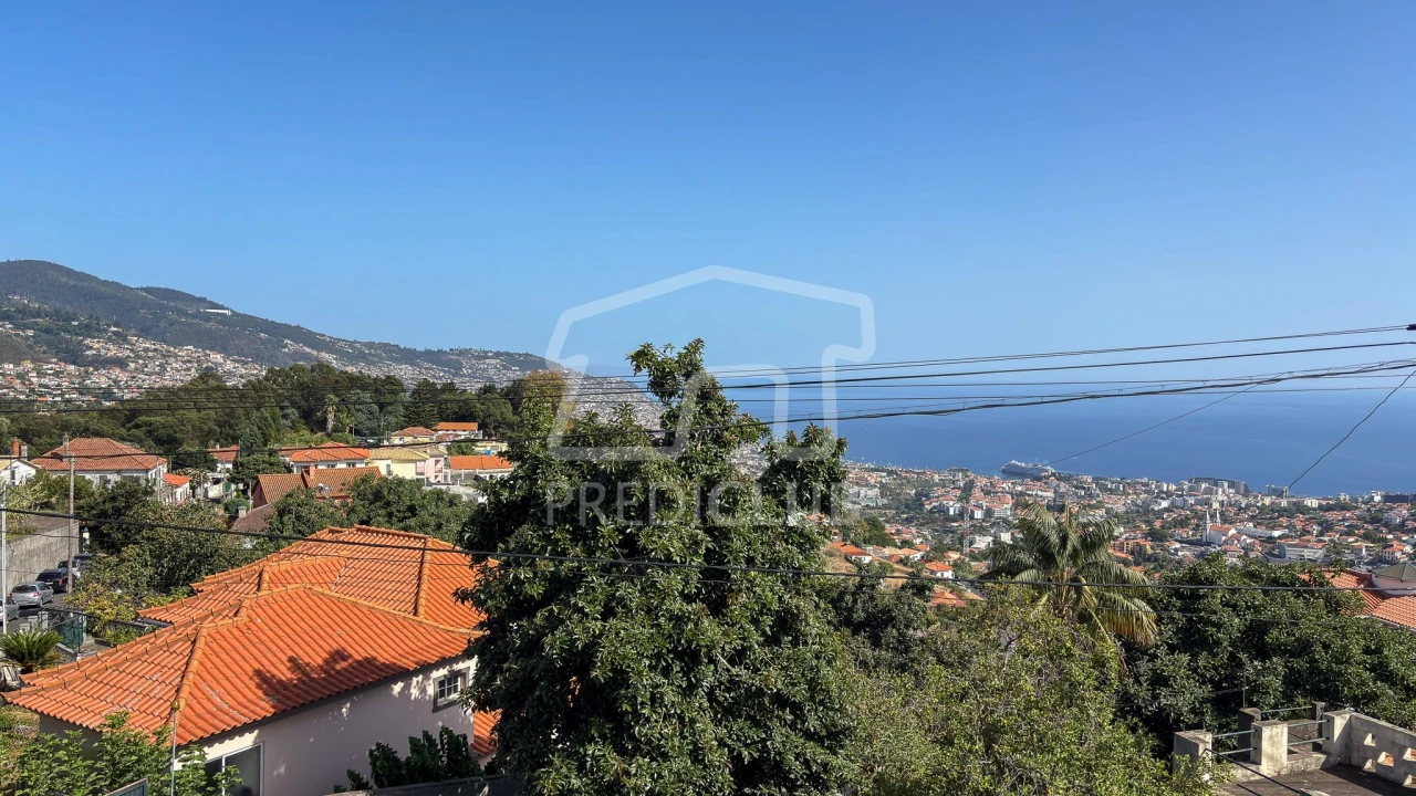 Moradia T4 para Venda em Santo Antonio Foto 19