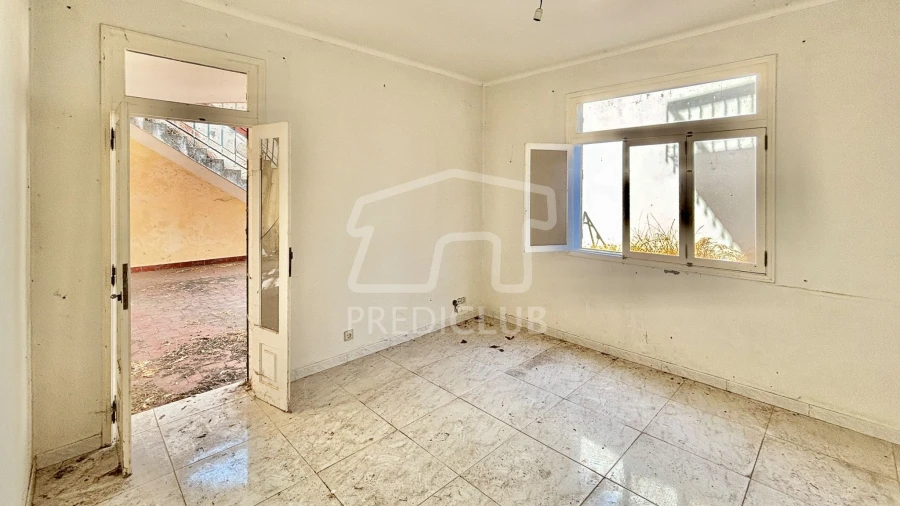 Moradia T4 para Venda em Santo Antonio Foto 30