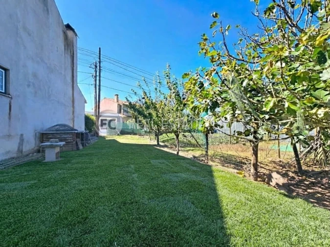 Terreno para Venda em Eixo e Eirol Foto 3