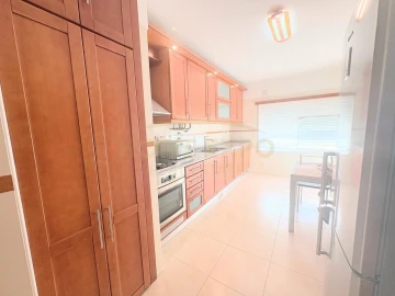 Apartamento T2 para Venda em Santa Iria de Azoia, São João da Talha e Bobadela