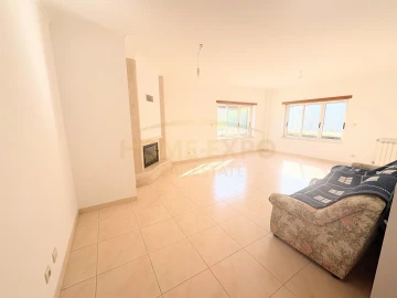 Apartamento T2 para Venda em Santa Iria de Azoia, São João da Talha e Bobadela