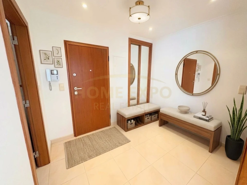 Apartamento T2 para Venda em Santa Iria de Azoia, São João da Talha e Bobadela Foto 1
