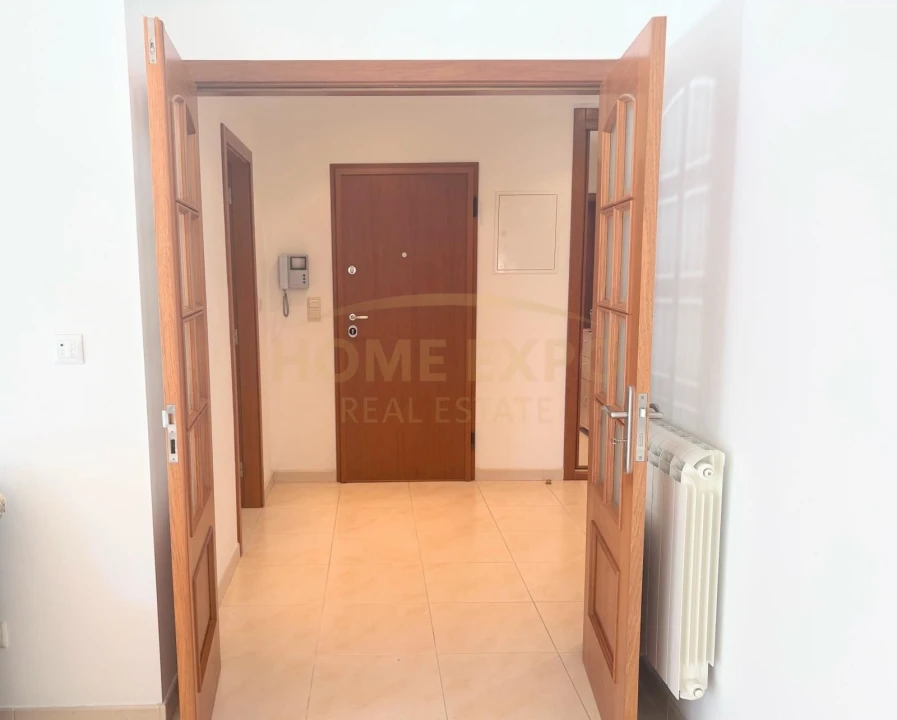 Apartamento T2 para Venda em Santa Iria de Azoia, São João da Talha e Bobadela Foto 8