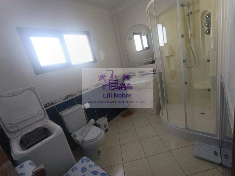 Apartamento T1 para Venda em Quarteira Foto 14