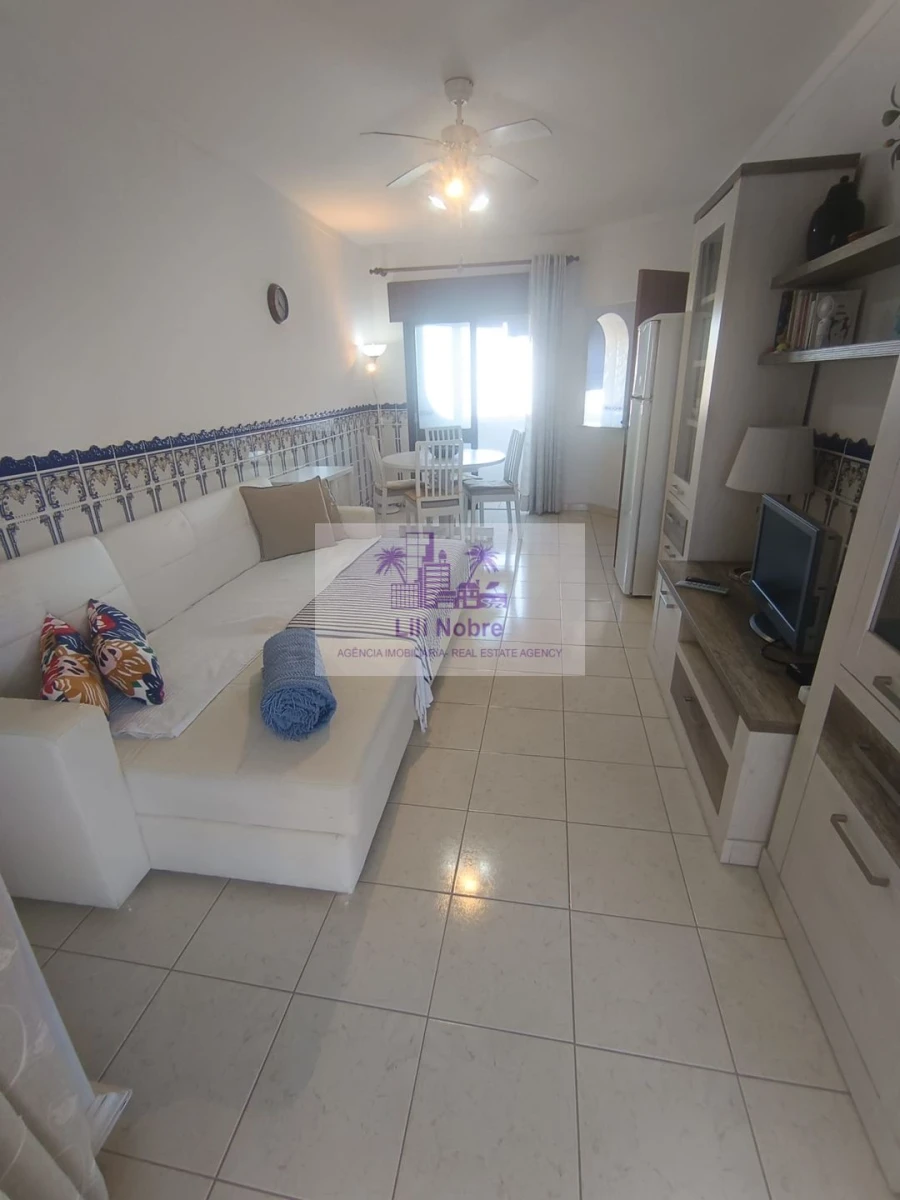 Apartamento T1 para Venda em Quarteira Foto 13