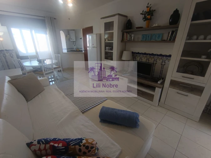 Apartamento T1 para Venda em Quarteira Foto 2