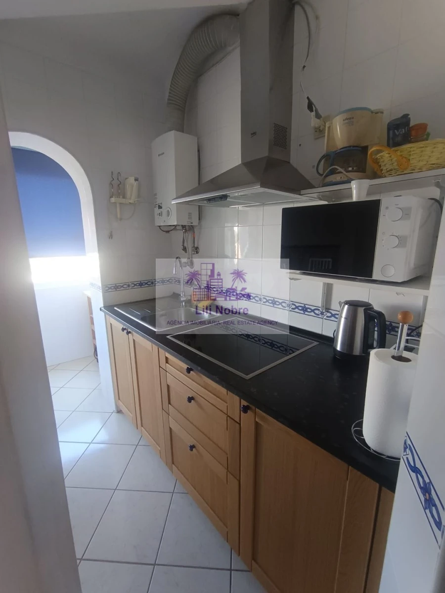 Apartamento T1 para Venda em Quarteira Foto 8