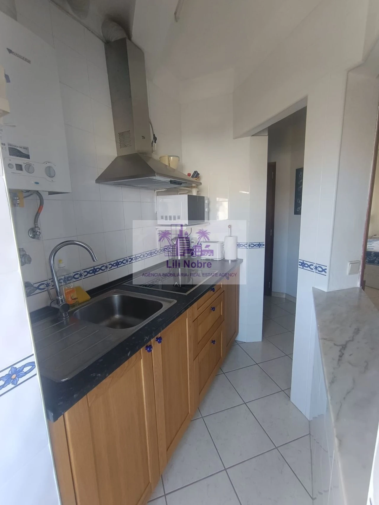 Apartamento T1 para Venda em Quarteira Foto 10