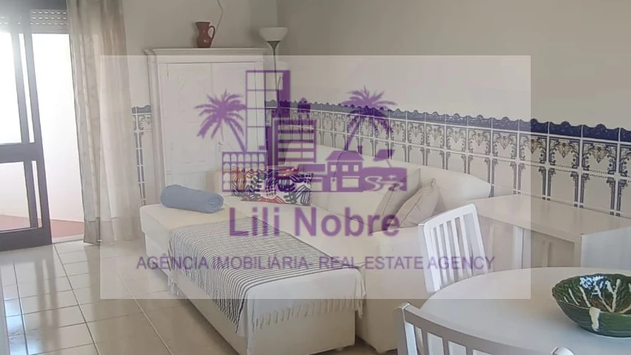 Apartamento T1 para Venda em Quarteira
