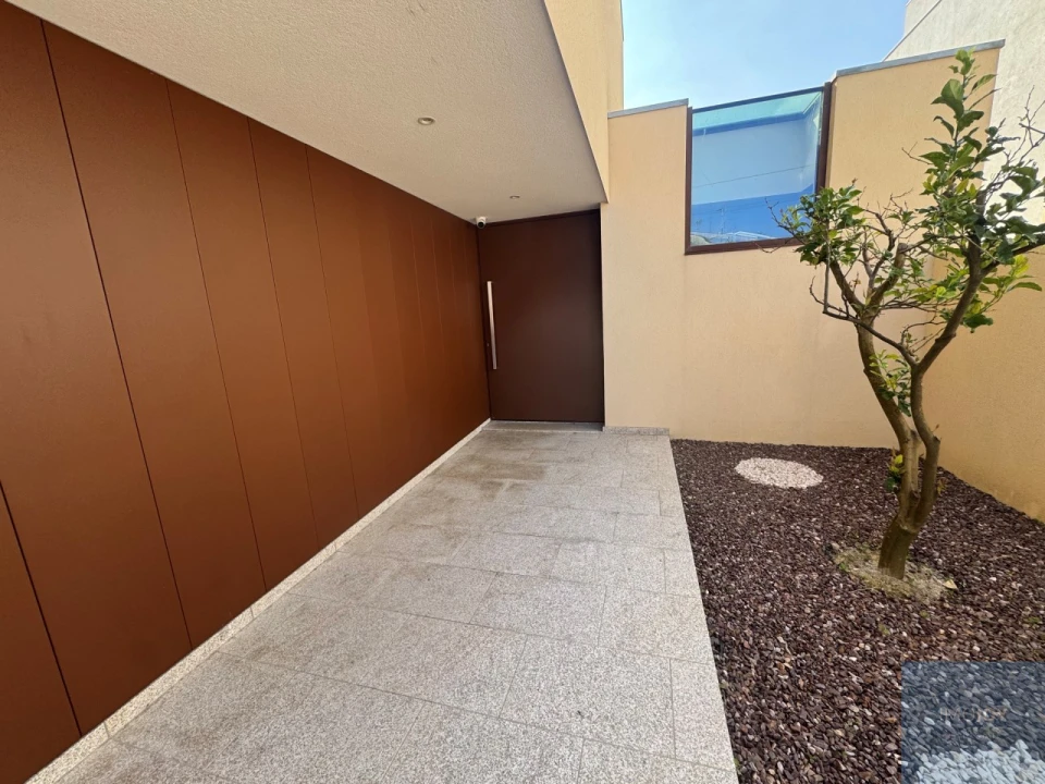 Moradia T4 para Venda em São Felix da Marinha Foto 32