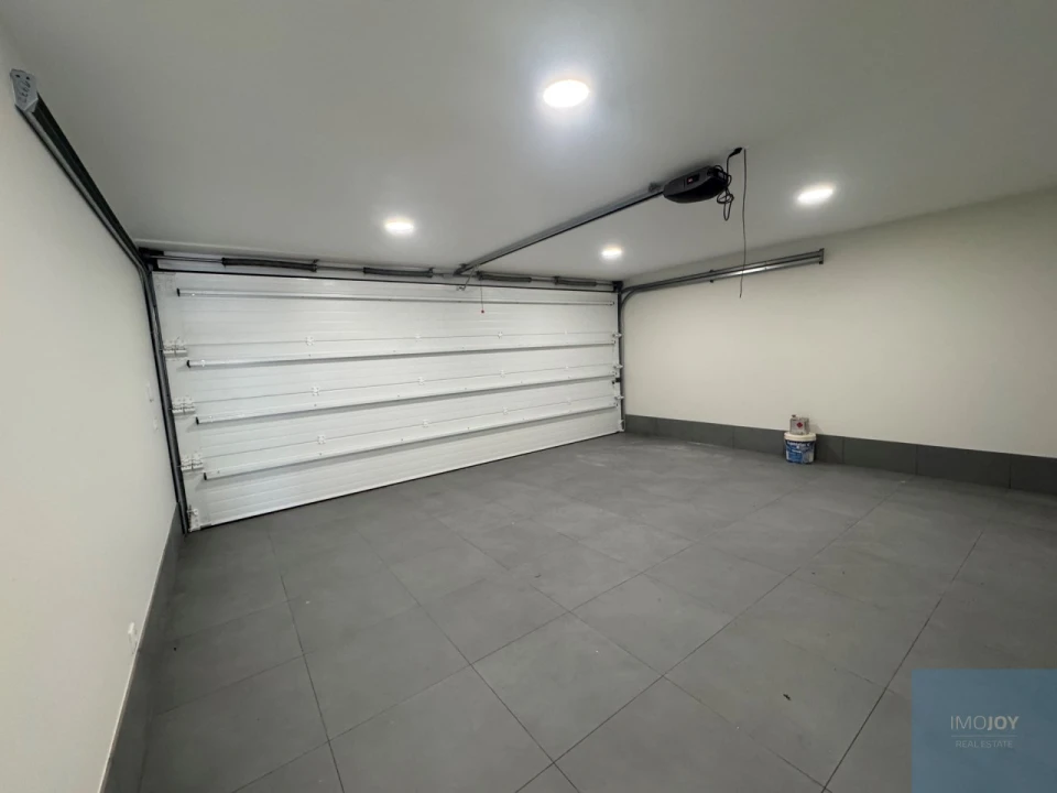 Moradia T4 para Venda em São Felix da Marinha Foto 33