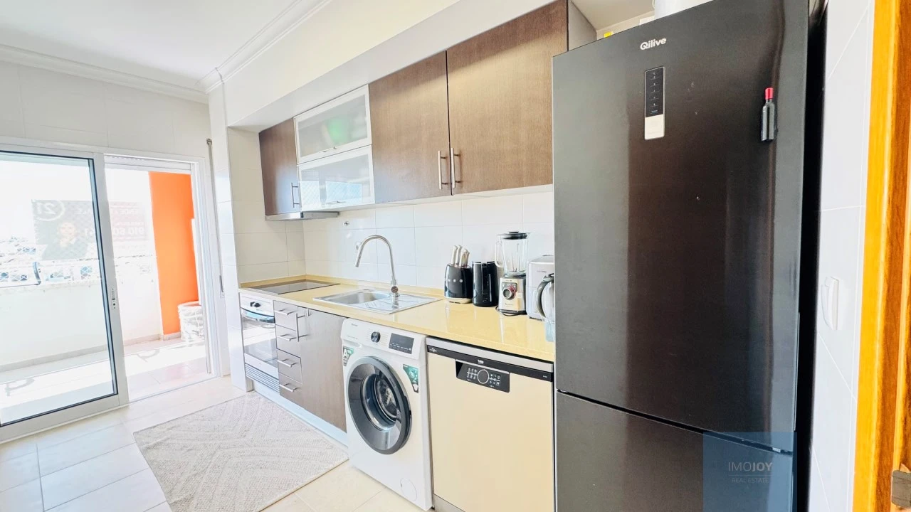 Apartamento T2 para Venda em Portimão Foto 6