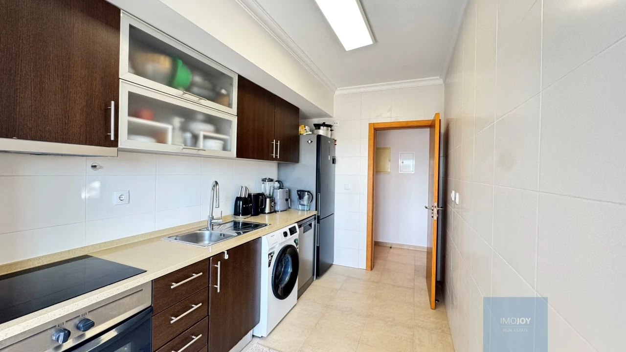 Apartamento T2 para Venda em Portimão Foto 7