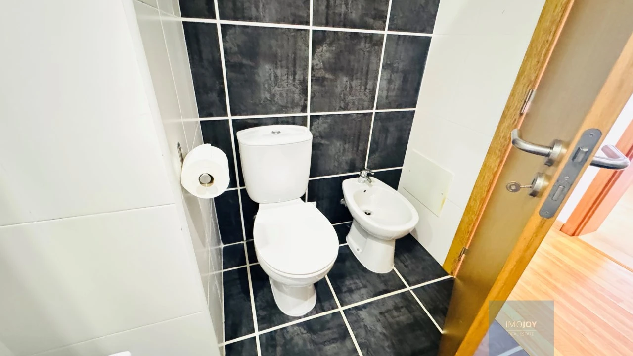 Apartamento T2 para Venda em Portimão Foto 16