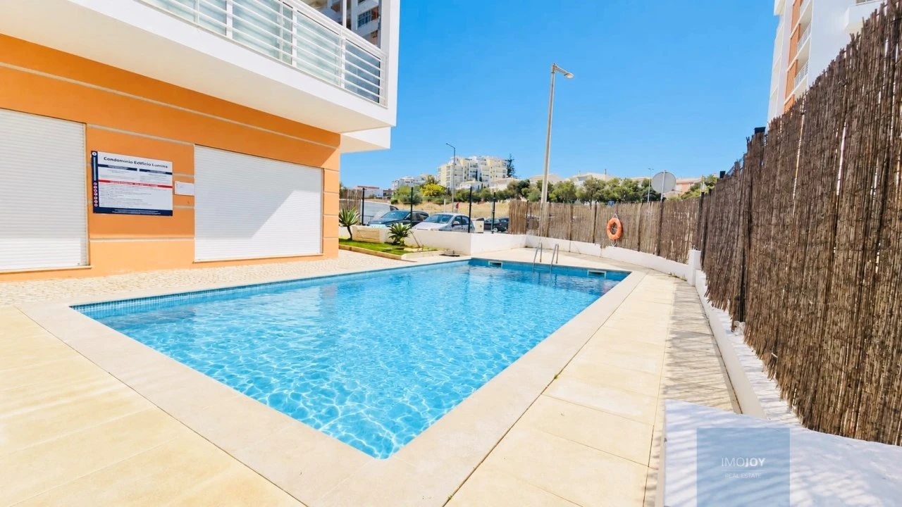 Apartamento T2 para Venda em Portimão Foto 31