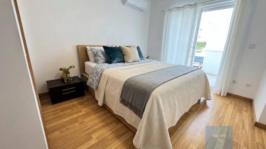 Apartamento T2 para Venda em Portimão Foto 10