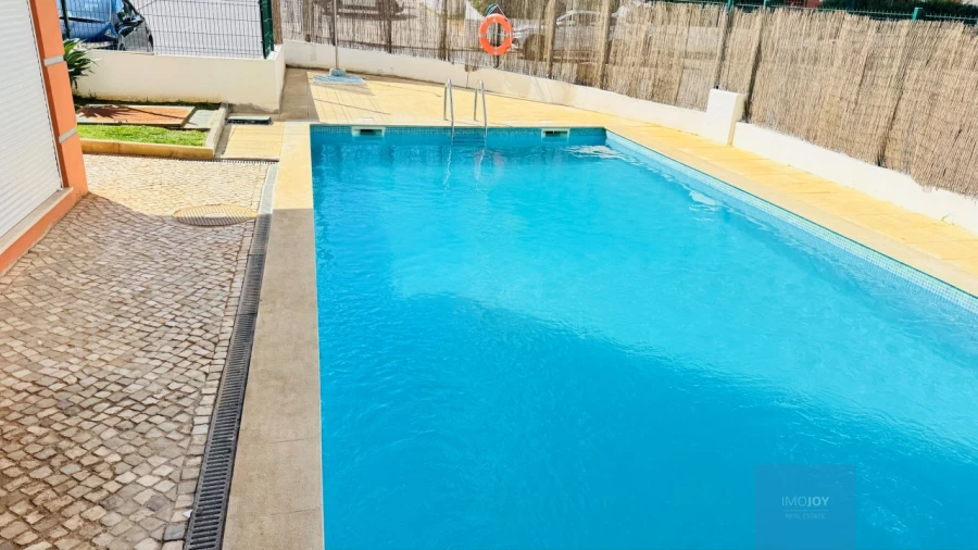 Apartamento T2 para Venda em Portimão Foto 33