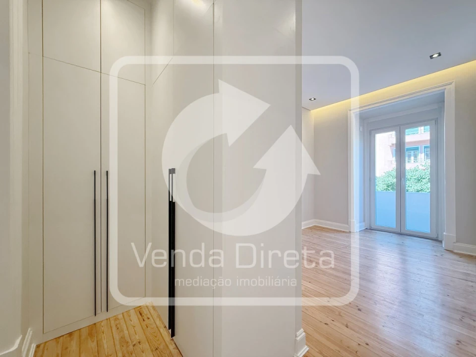 Apartamento T3 para Venda em Areeiro Foto 36