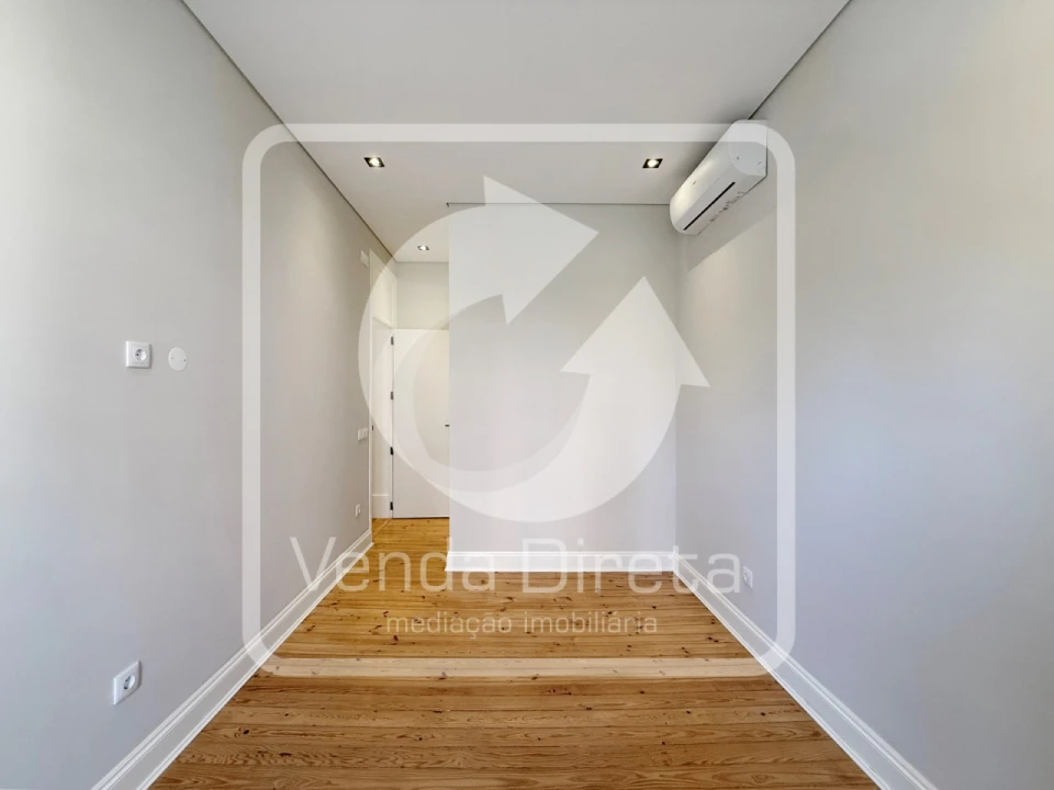 Apartamento T3 para Venda em Areeiro Foto 40