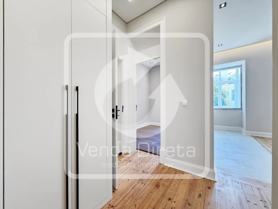 Apartamento T3 para Venda em Areeiro Foto 46