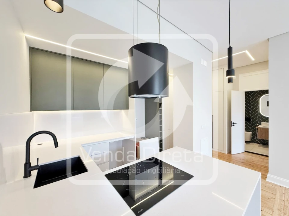 Apartamento T3 para Venda em Areeiro Foto 18