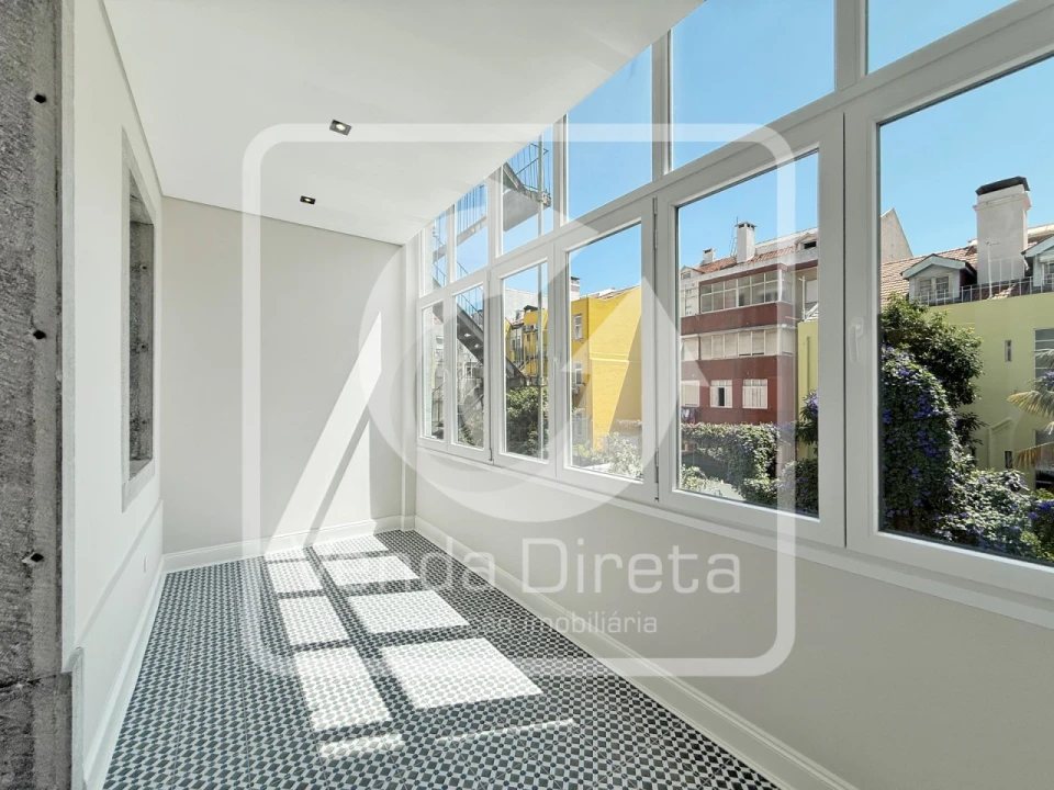 Apartamento T3 para Venda em Areeiro Foto 11