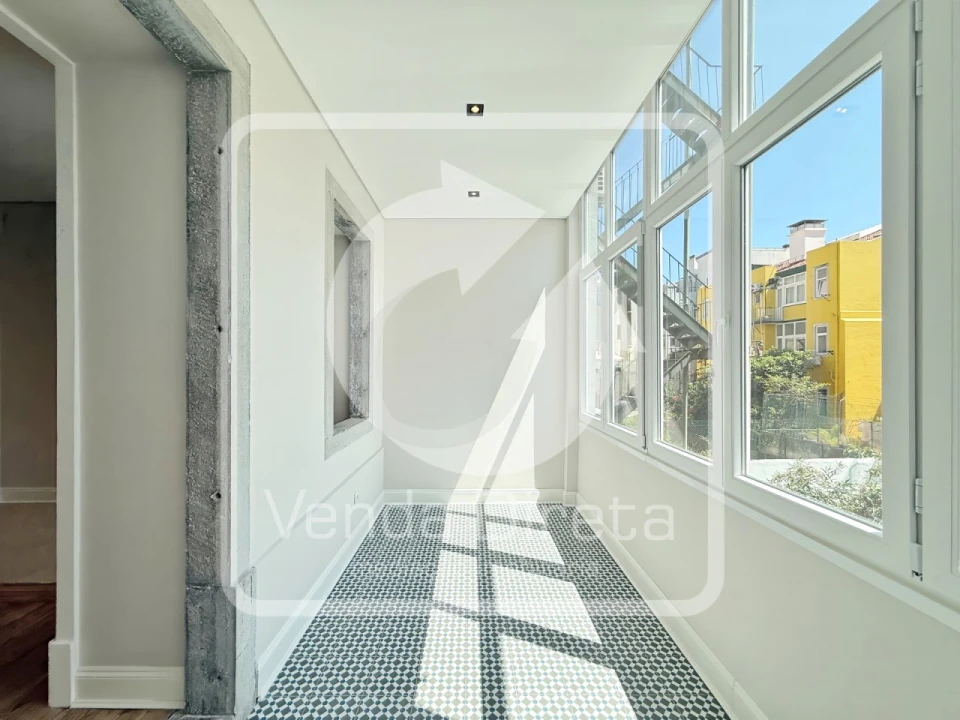 Apartamento T3 para Venda em Areeiro Foto 9
