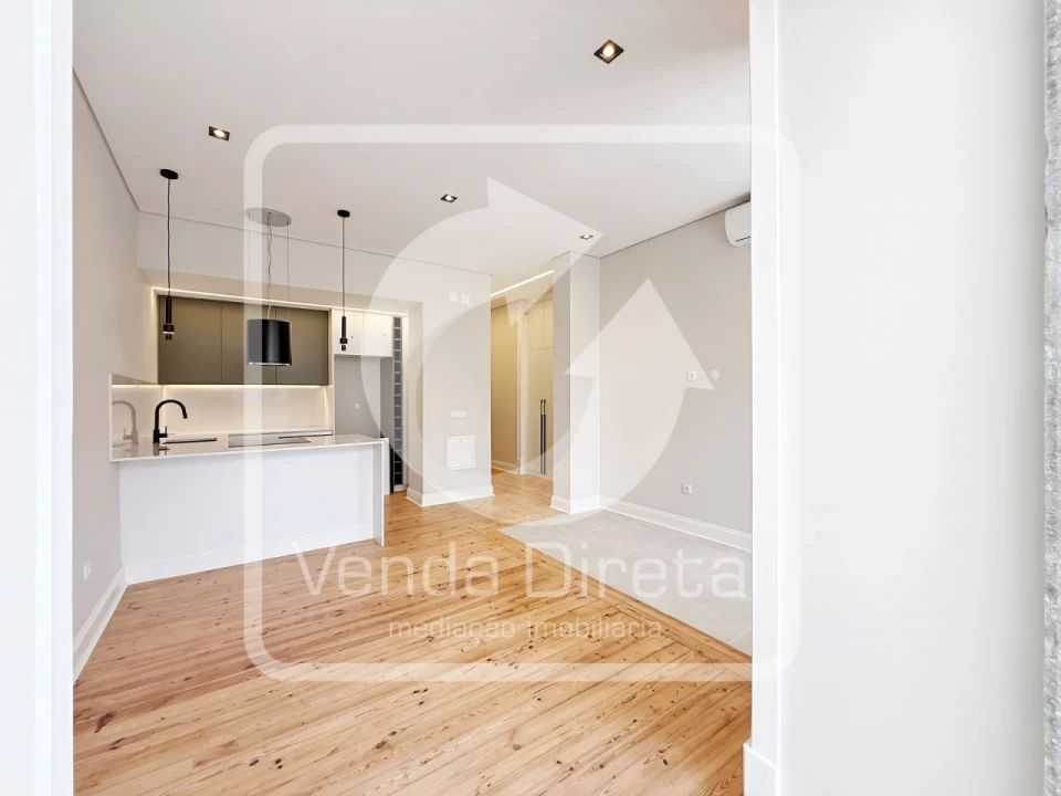 Apartamento T3 para Venda em Areeiro Foto 7
