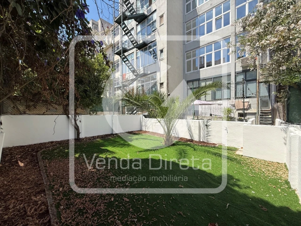 Apartamento T3 para Venda em Areeiro Foto 3